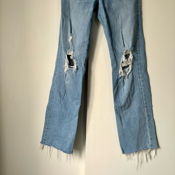 Levi’s Ribcage Straight Full Length in Light Wash - Picture 5 of 13